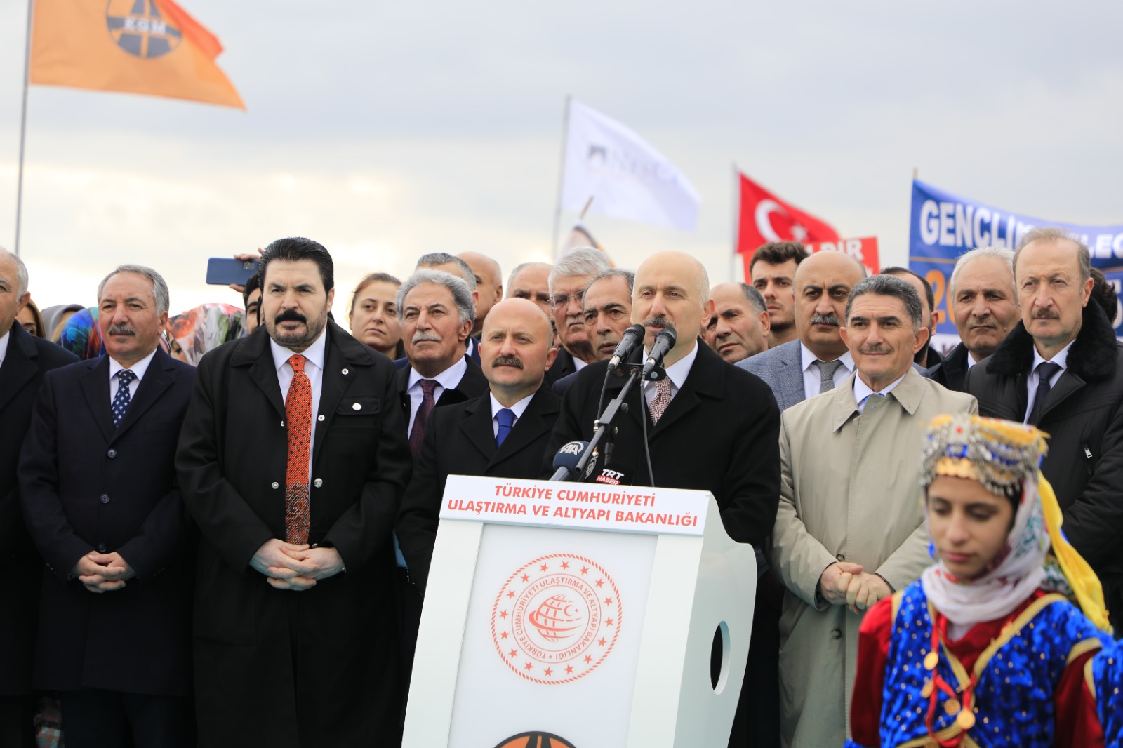 AĞRI-HAMUR-TUTAK-PATNOS YOLU HİZMETE AÇILDI.