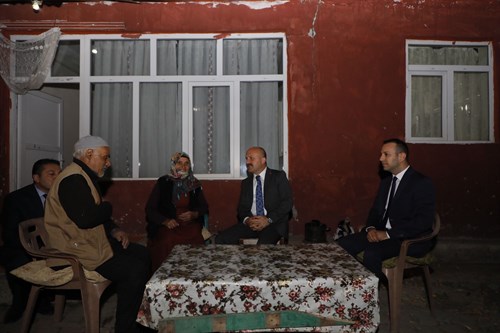 Valimiz Dr. Osman VAROL Hane Ziyaretleri Kapsamında ÖZDEMİR Ailesini Ziyaret Etti.